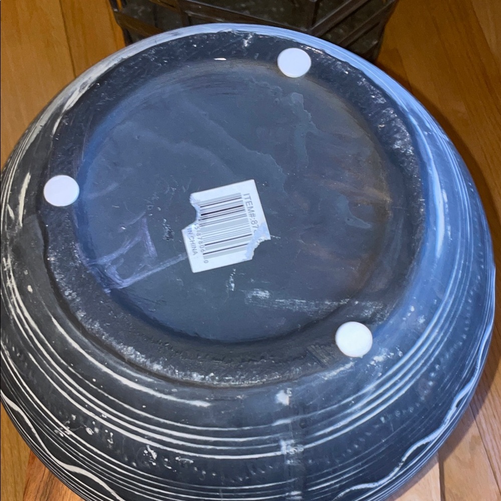 Handcrafted Gray and White Large Ceramic Planter…new, unused - Picture 7 of 10